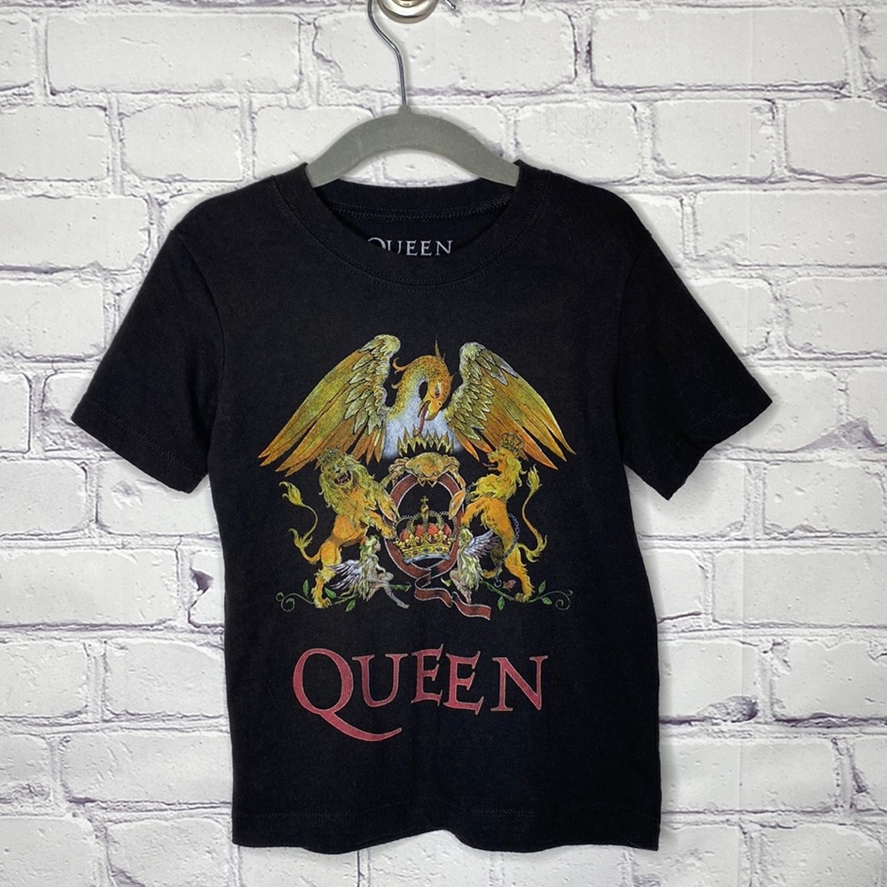 Queen Band Tee